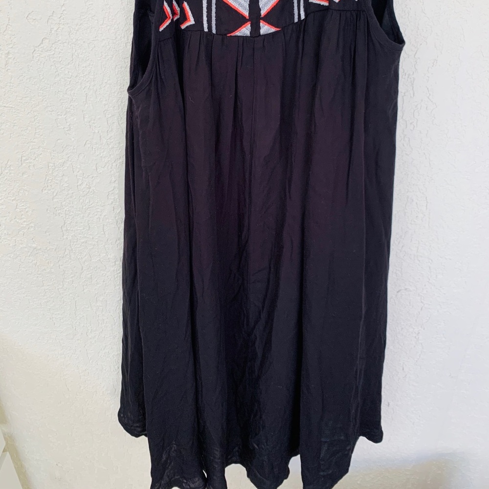 High-Low Aztec dress - Picture 3 of 3